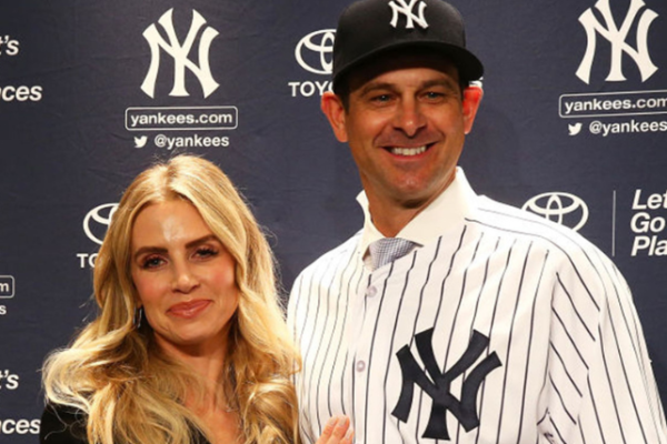 does aaron boone have a wife