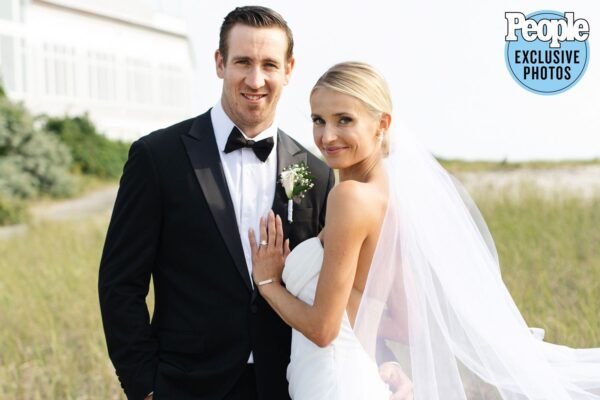 Kevin Hayes Wife: Unveiling the Woman Behind the NHL Star Kevin Hayes Wife