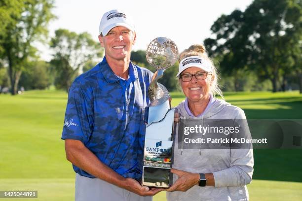 Steve Stricker Wife